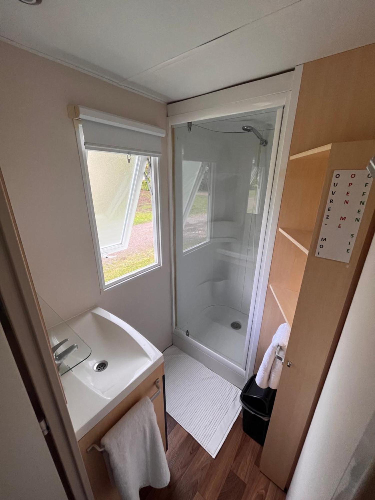 Les Pinots D'Alsace - 3 Bungalows Climatises Avec Tv - Proche Europa Park Boofzheim Zimmer foto